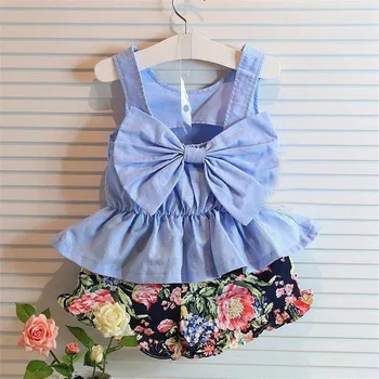 2020 çocuk yaz moda giyim setleri sevimli kız kolsuz rozet üstleri + çiçek şort 2 adet takım elbise çocuklar pamuklu giysiler