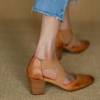 Kadın Pompaları Fransız Tarzı İnek Derisi Yaz Ayakkabı Çapraz Bağlı Kadın Sandalet Bayan Bahar Sonbahar Retro Pompaları Kalın Topuk 6.5 CM Yuvarlak Ayak