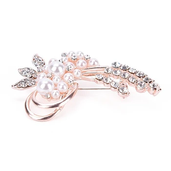Tam Bling Kristal Yaprak Broş Pins Vintage Stil İmitasyon İnci Büyük Kadın Broş Düğün Aksesuarları Takı