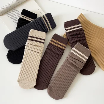 Yeni Bayanlar Çorap Süt Çay Rengi Haki Renk Çorap Moda Sonbahar ve Kış Çizgili Tiki Tarzı Kazık Çorap